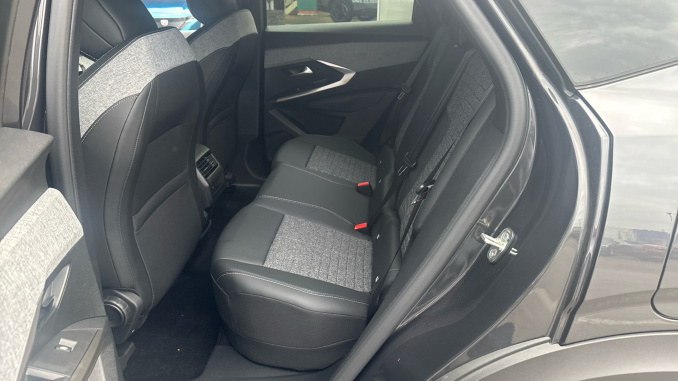 Peugeot 3008 157kW Allure 73kWh 5dr Auto Electric Estate - Image 12